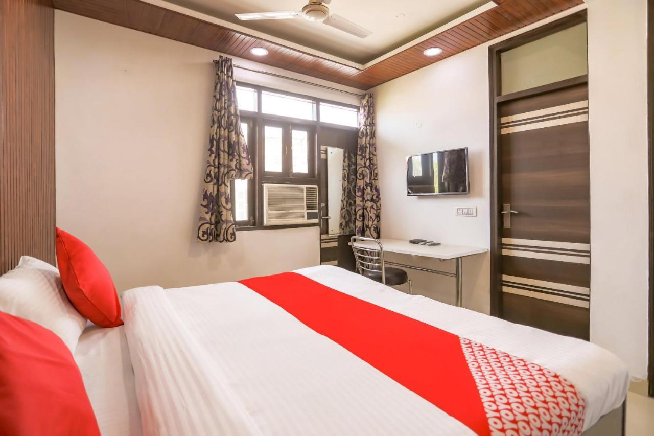 Oyo Jai Palace New Delhi Exterior photo